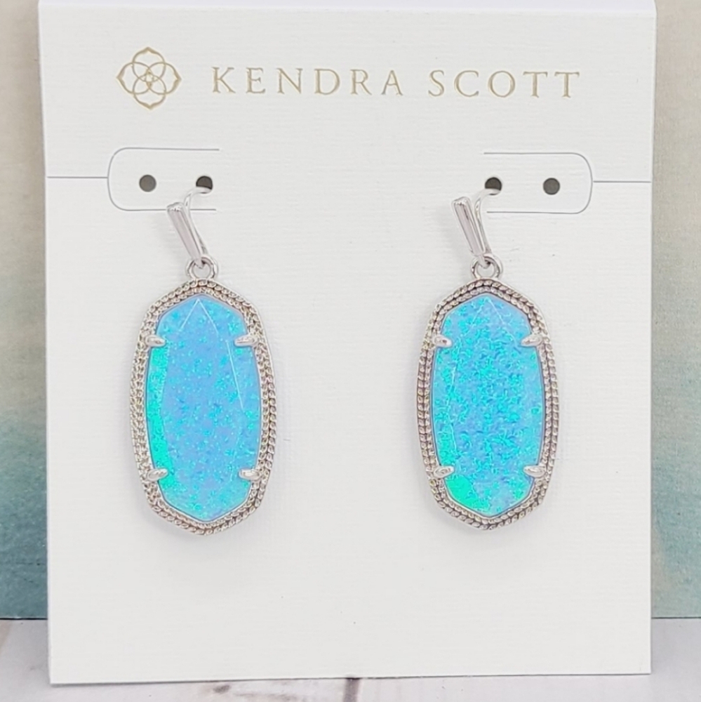 Kendra Scott Dani Earrings NWT